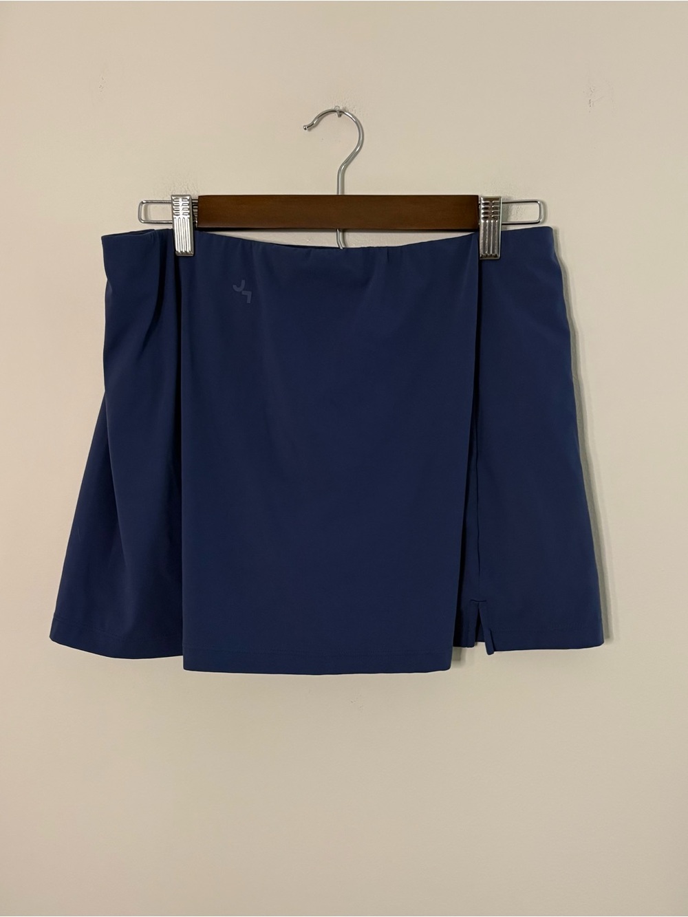 Joy Lab Women’s Medium Navy Blue Athletic Skort Short Sporty Feminine tennis W7